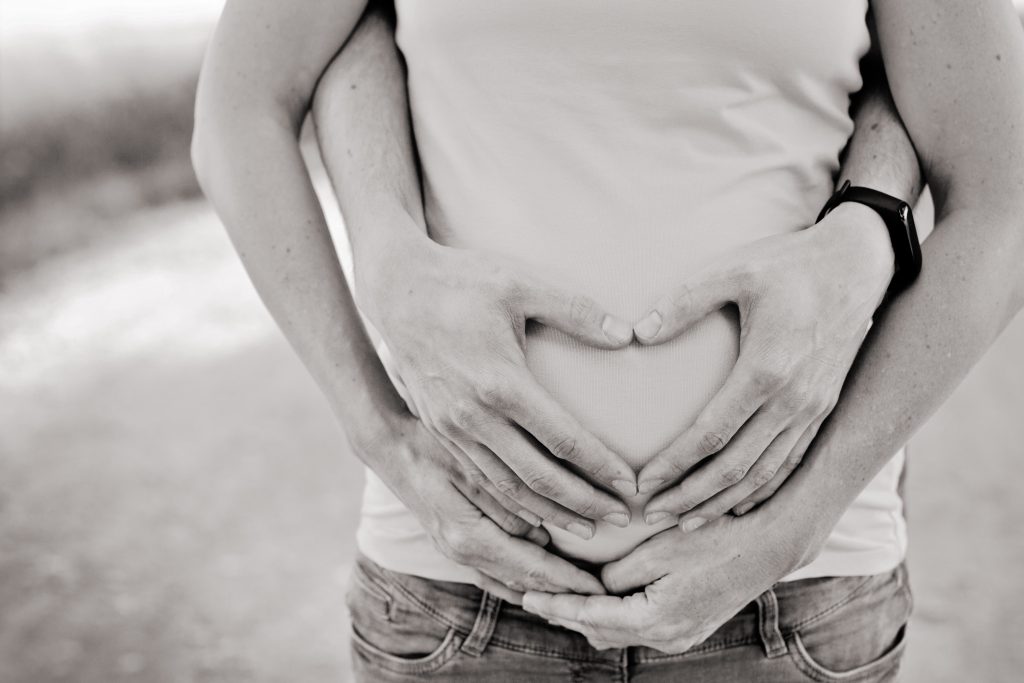 08_Babybauchfotografie in Mettmann und Duesseldorf