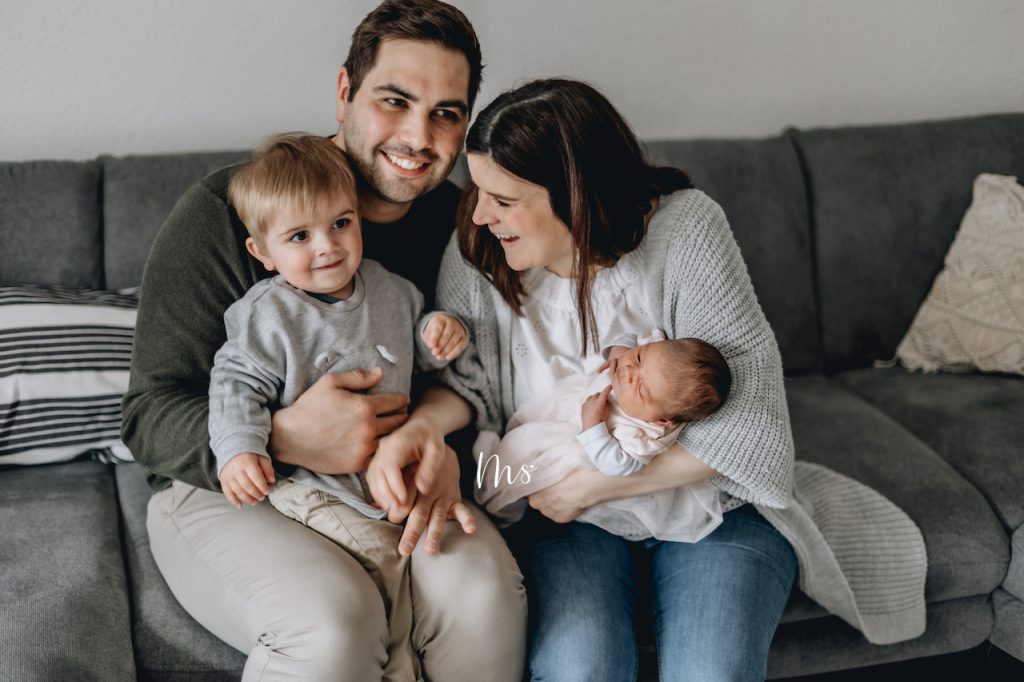 Familien Fotoshooting Düsseldorf, Einzigartige und echte Familienfotos